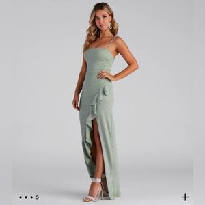 Windsor Constance Formal Ruffled Glitter Dress size xs nwt Sage green sparkly